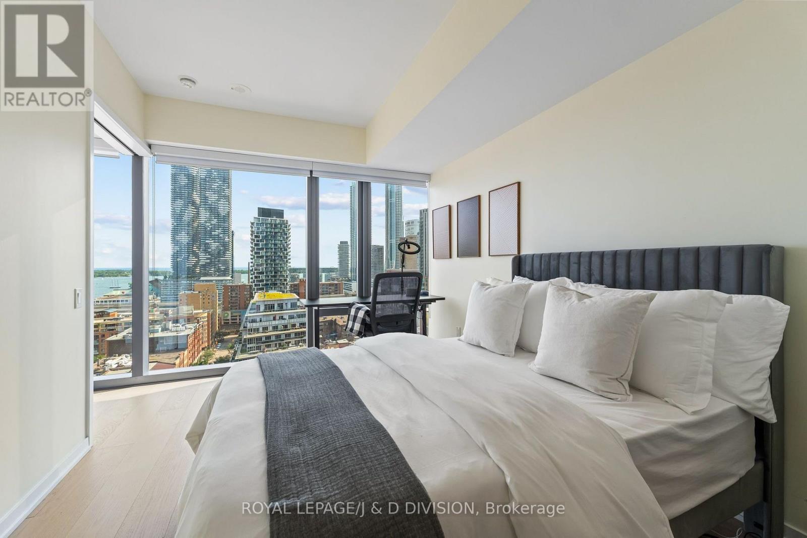 #1702 60 COLBORNE STREET - 37