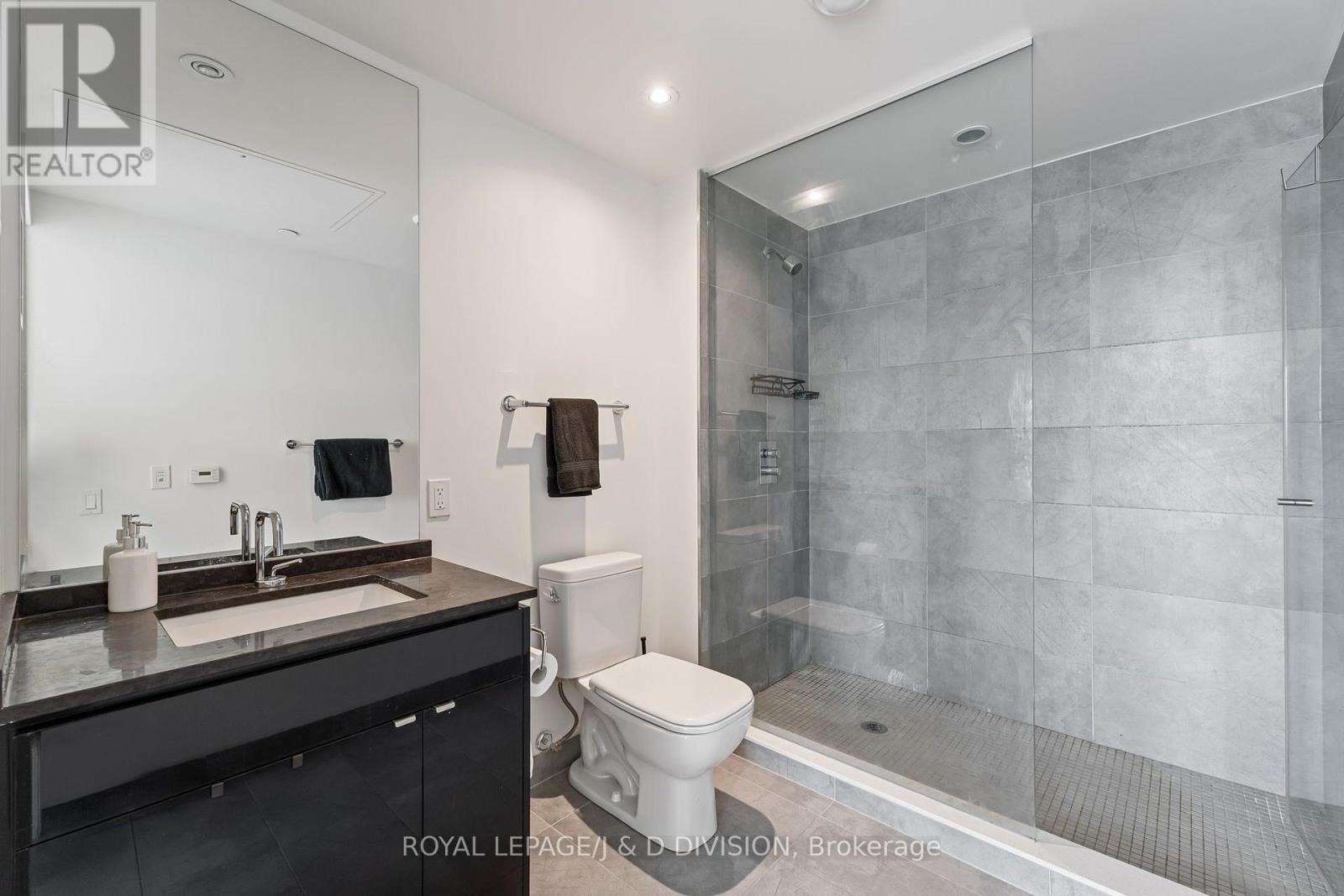 #1702 60 COLBORNE STREET - 39