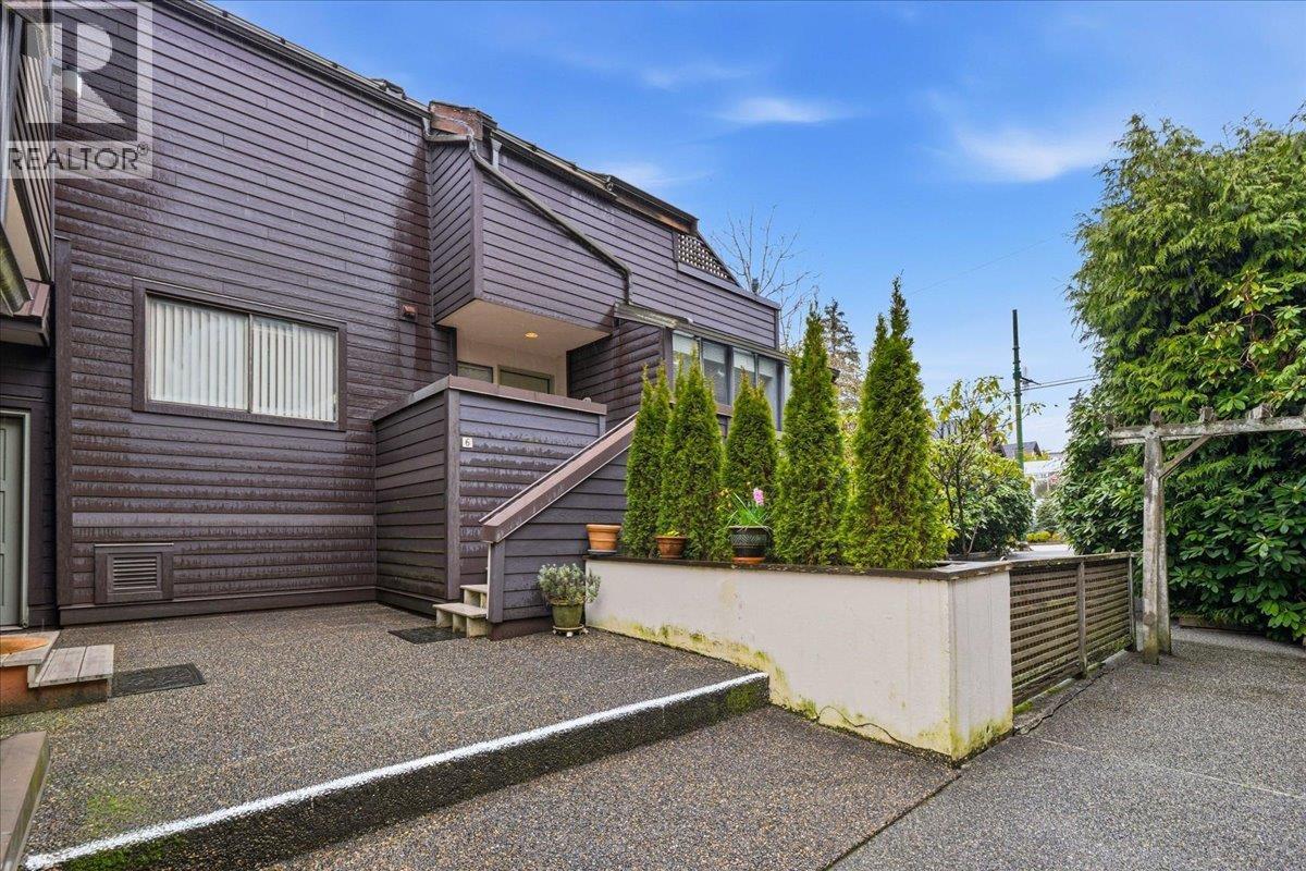 2 Bed, 2 Bath House for Sale in Vancouver – 6 5730 CARNARVON STREET, Vancouver – MLS# R3155091 - Image 2