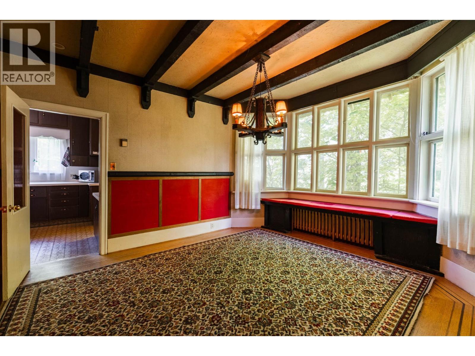 1107 ROBERTSON Avenue - 21