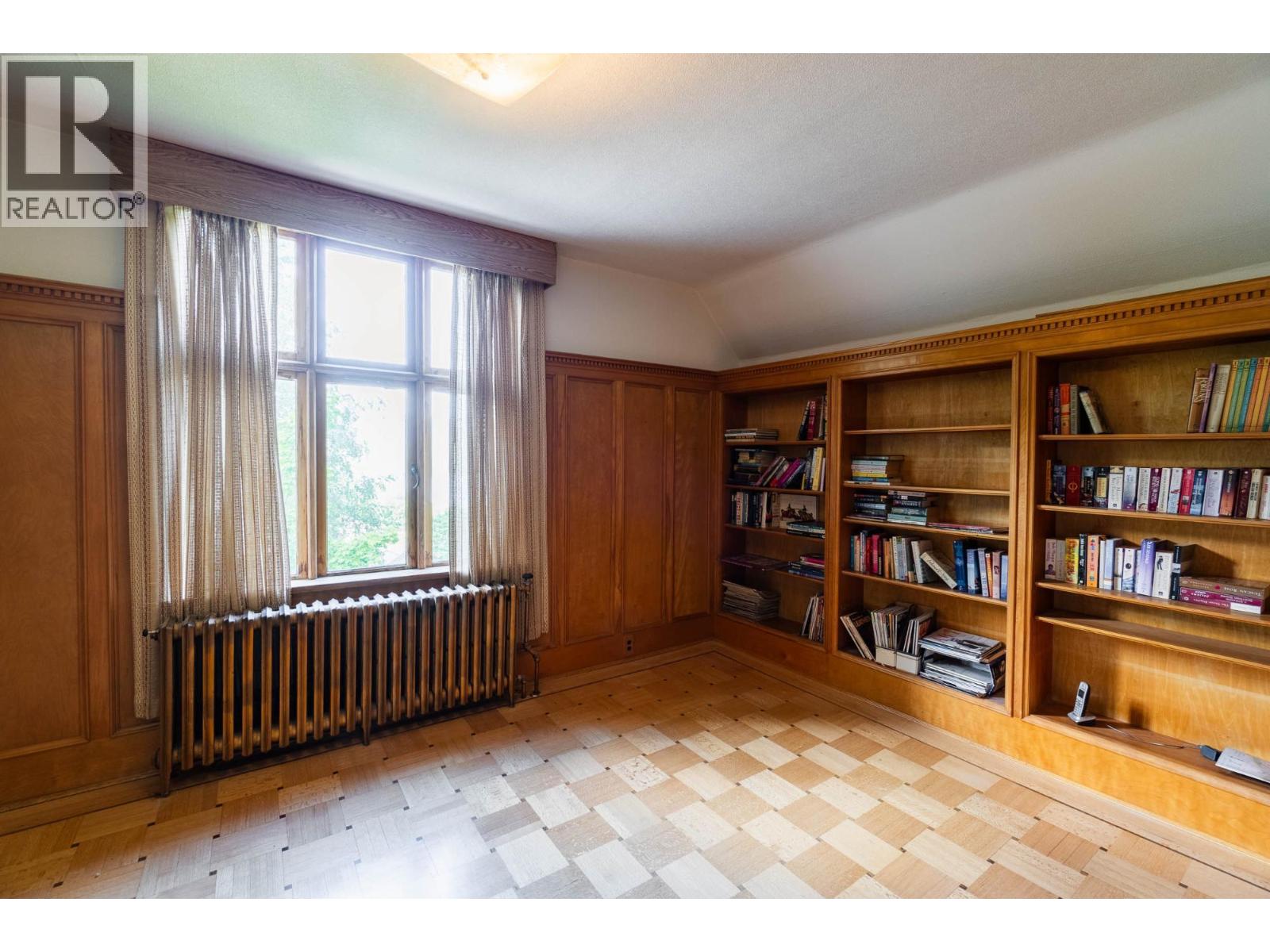 1107 ROBERTSON Avenue - 31