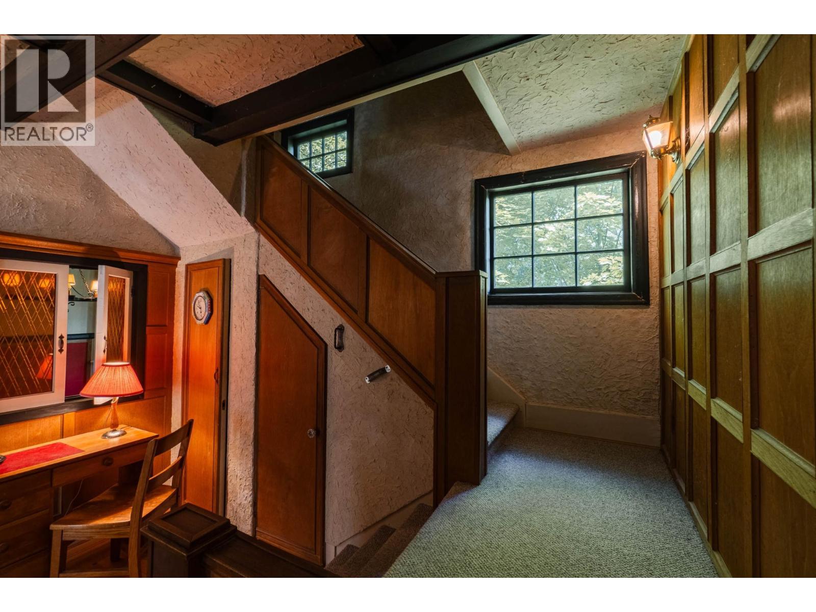 1107 ROBERTSON Avenue - 39