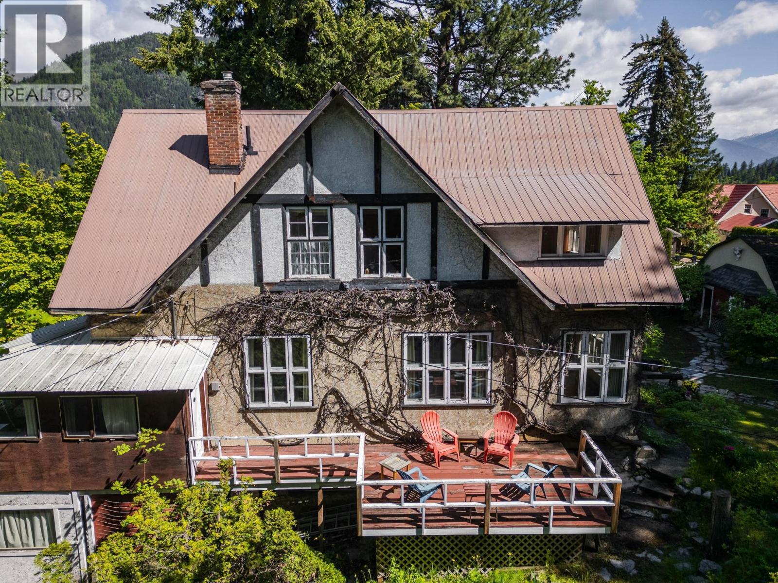 1107 ROBERTSON Avenue - Image 4