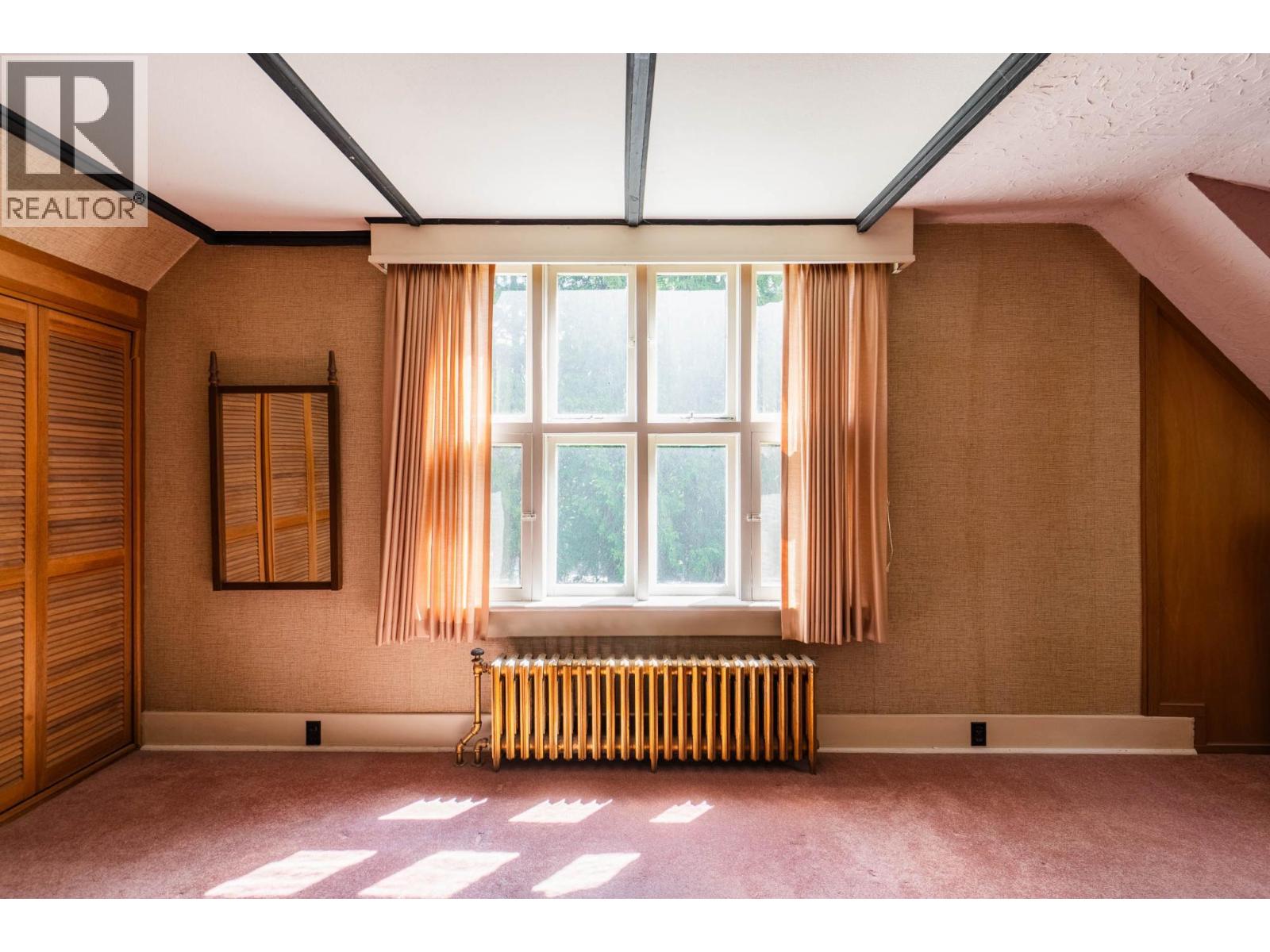 1107 ROBERTSON Avenue - 42