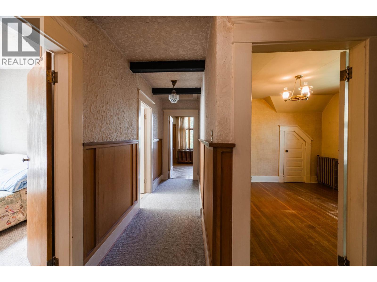1107 ROBERTSON Avenue - 47
