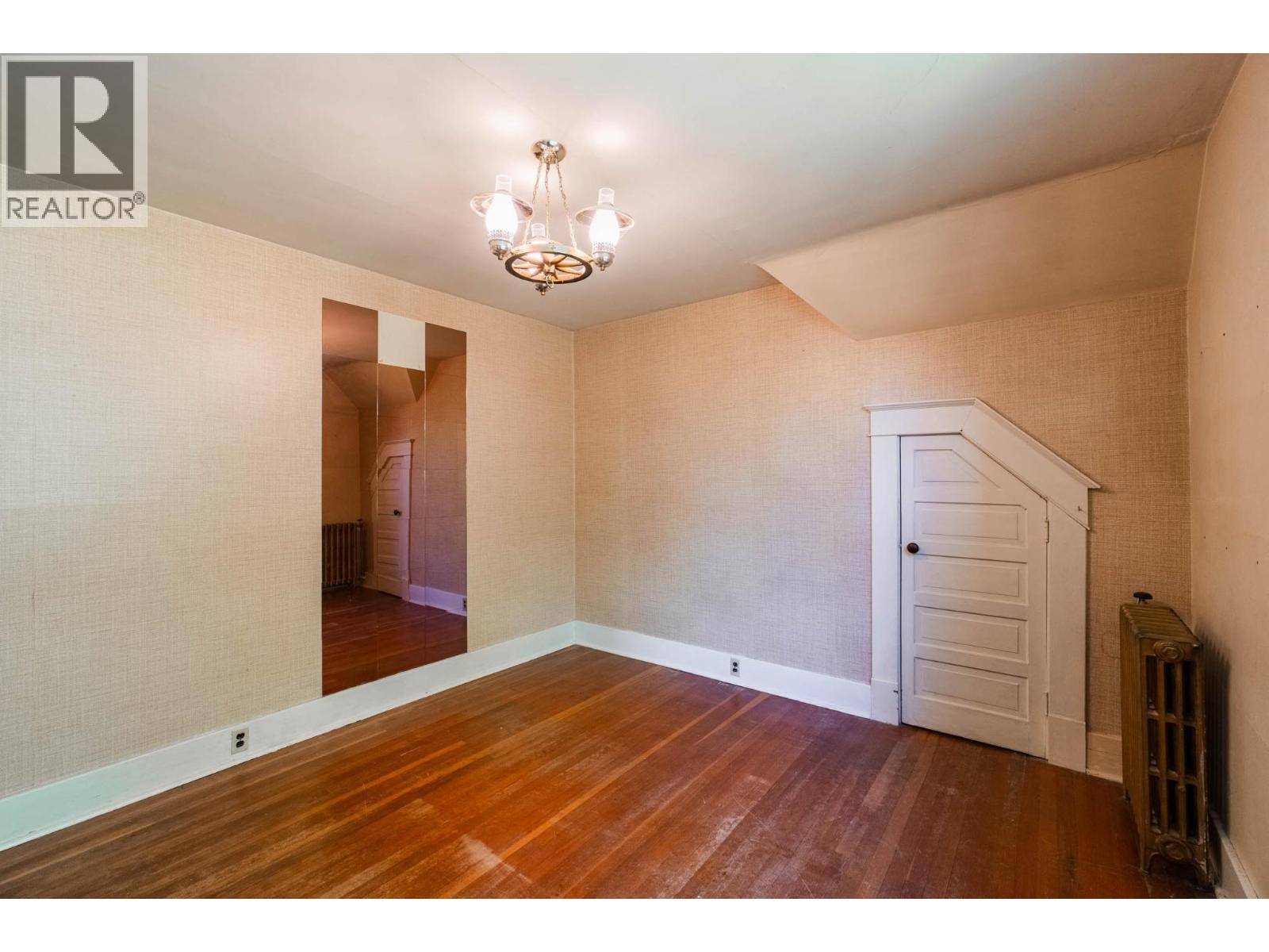 1107 ROBERTSON Avenue - 48