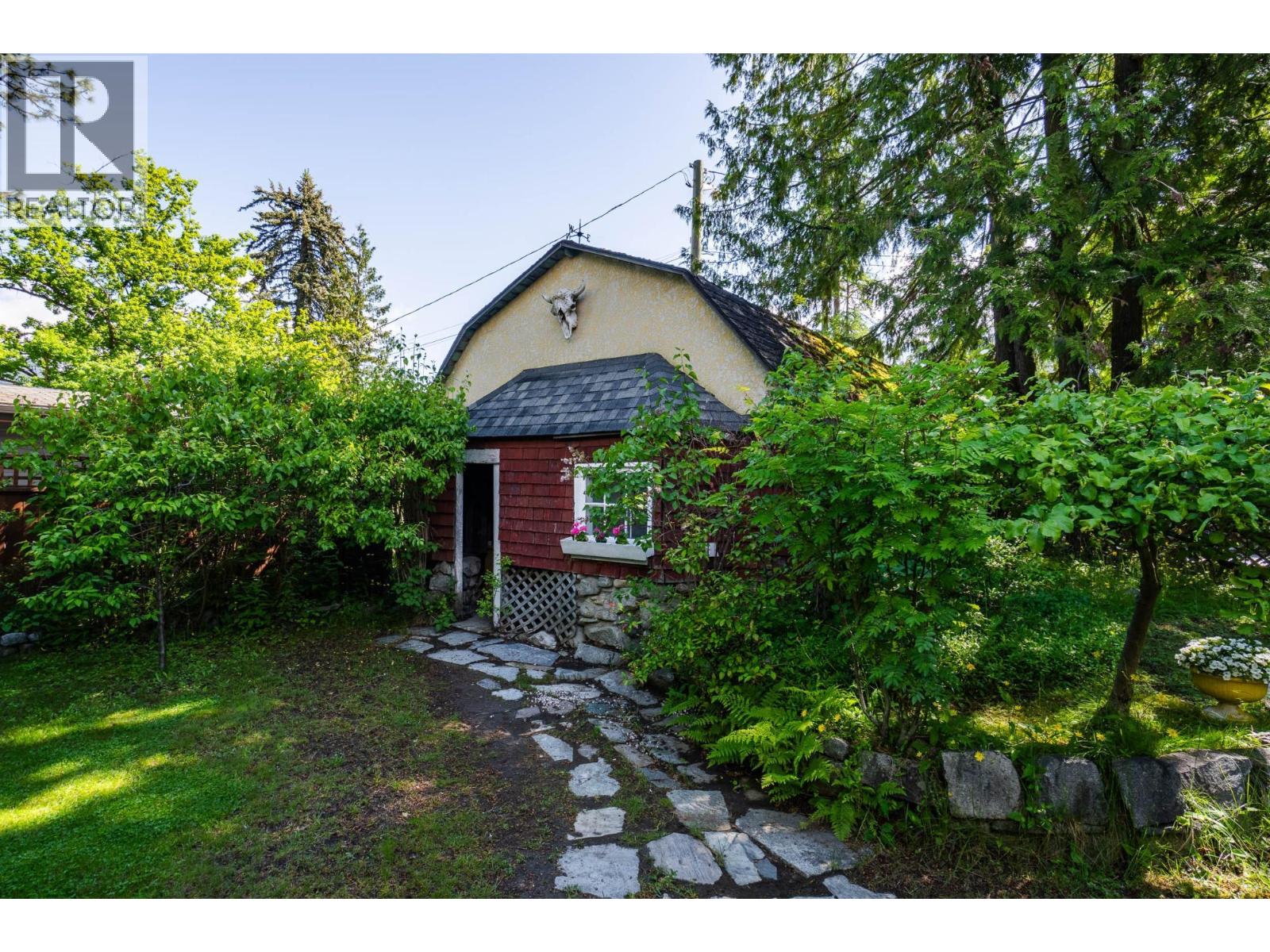 1107 ROBERTSON Avenue - Image 60
