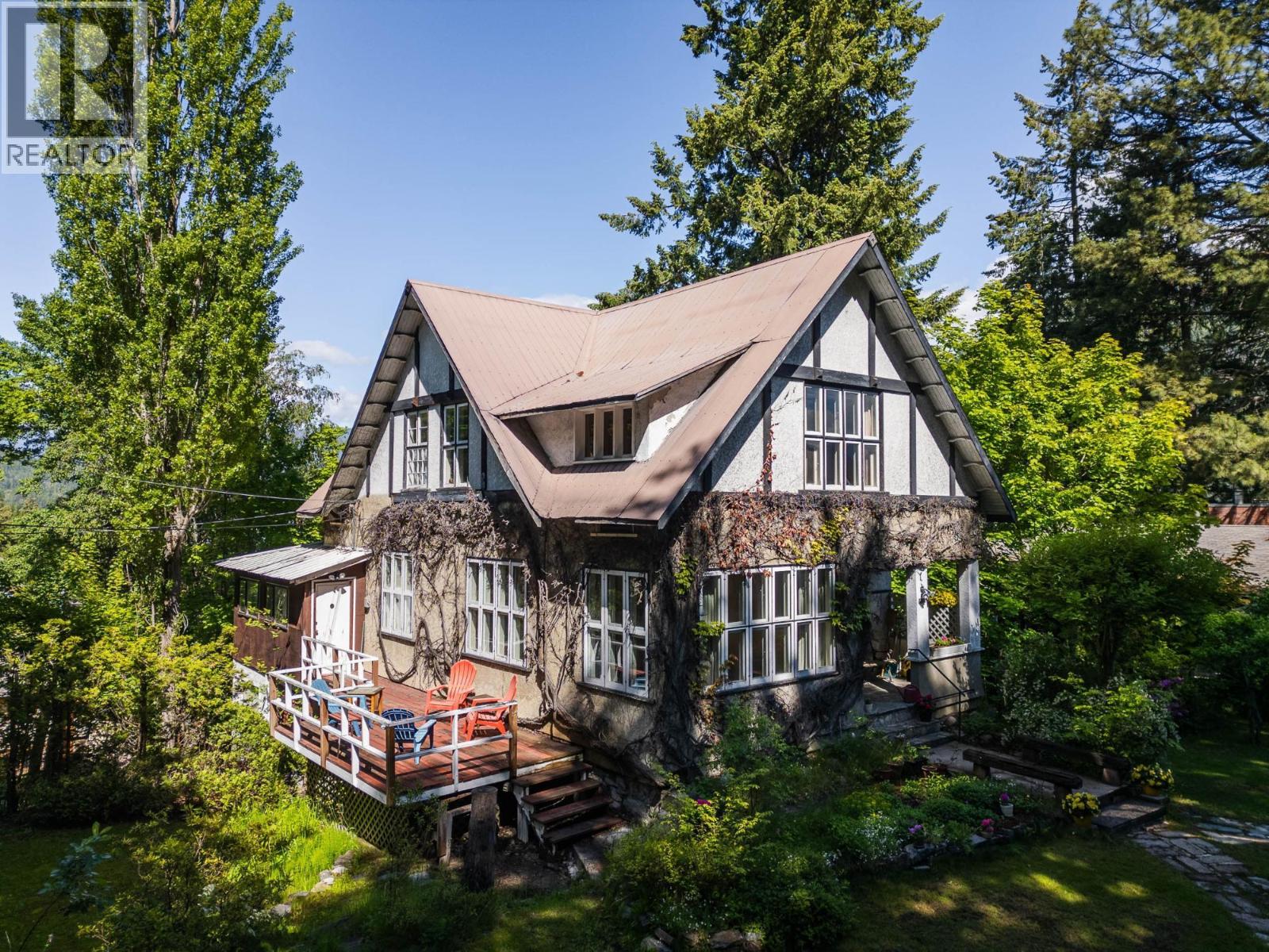 1107 ROBERTSON Avenue - 76