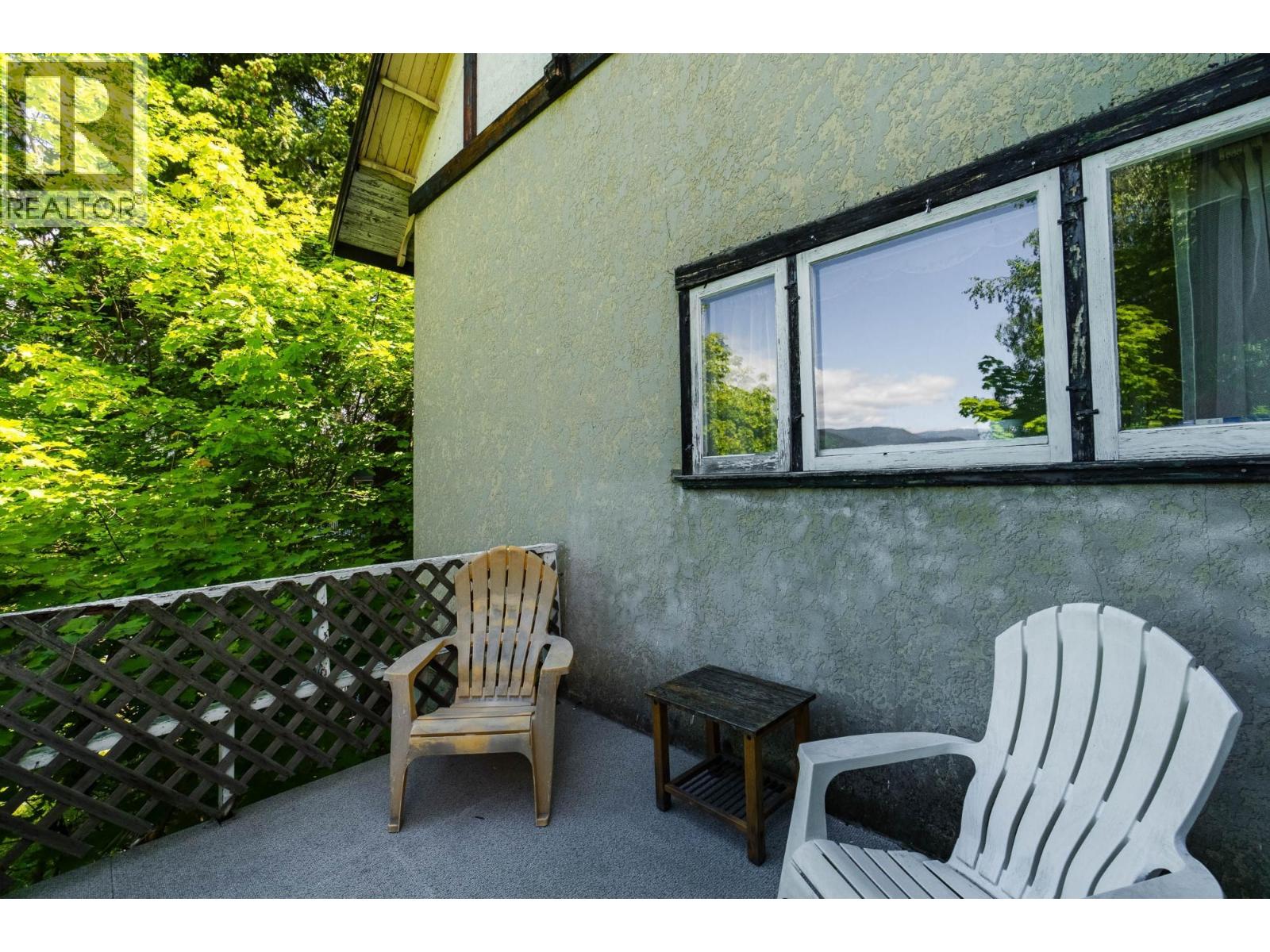 1107 ROBERTSON Avenue - 81