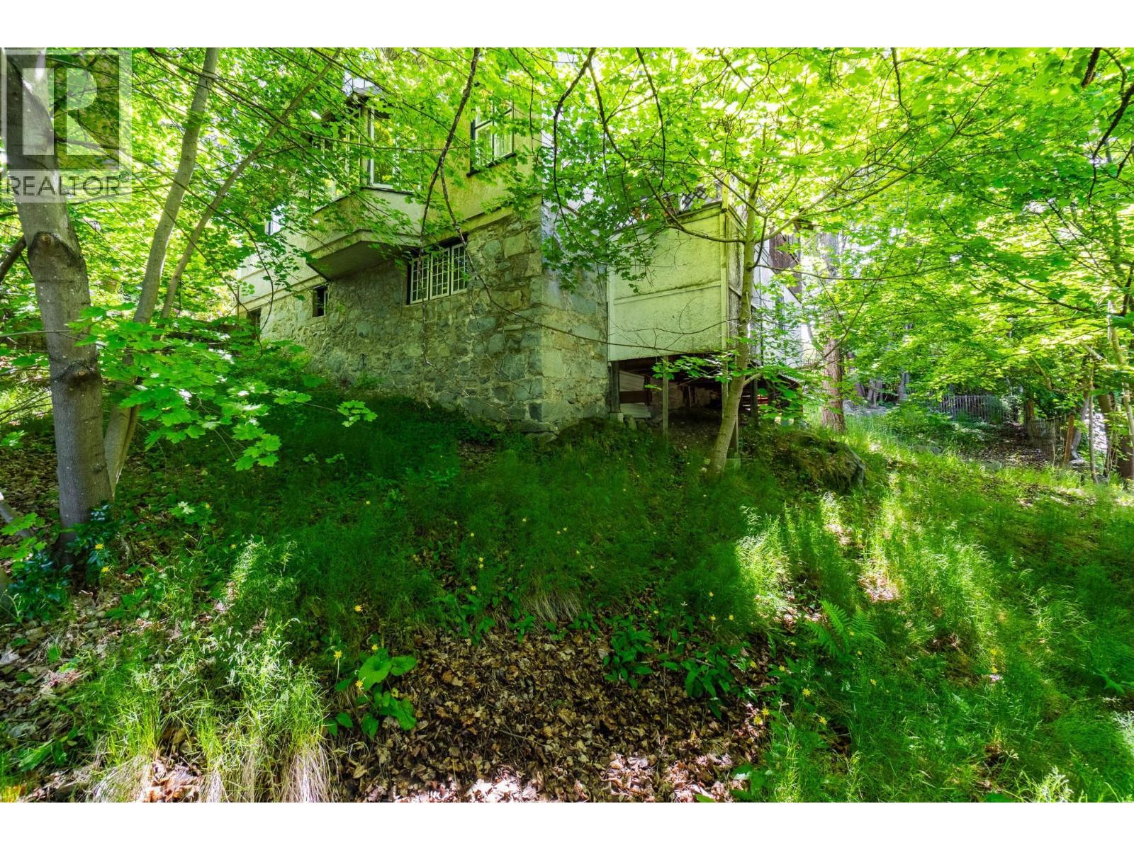 1107 ROBERTSON Avenue - Image 84