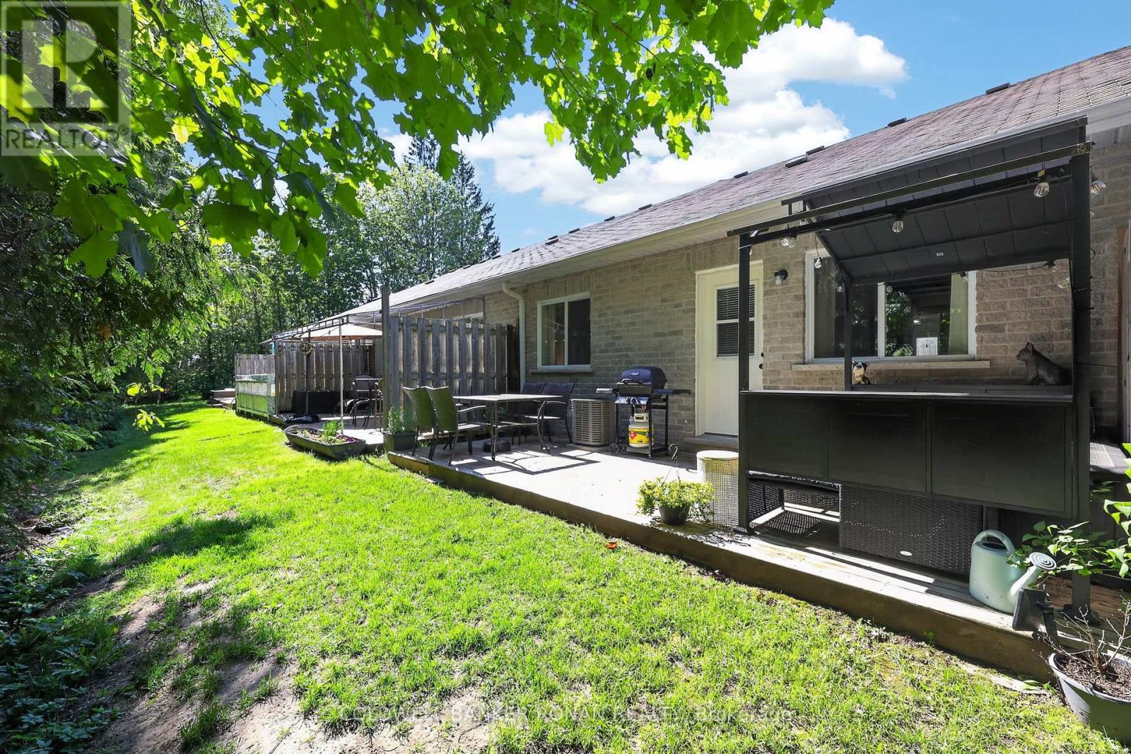 505 THOMAS STREET - 24