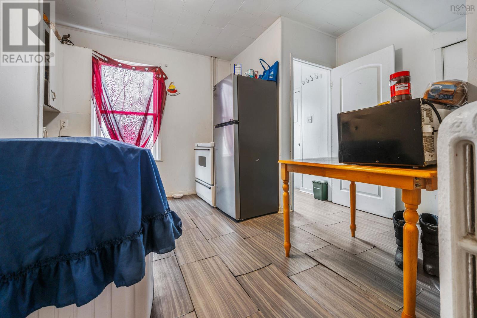 277 MacLean Street - 25