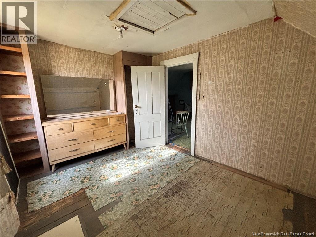 219 Churchland Road - 11