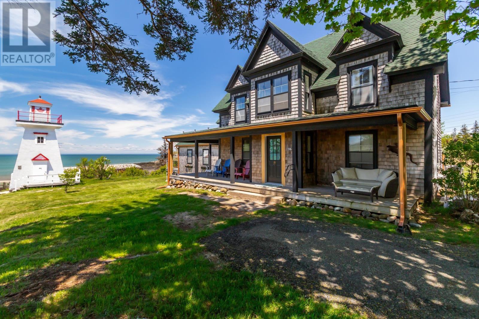 62 Hampton Wharf Road
