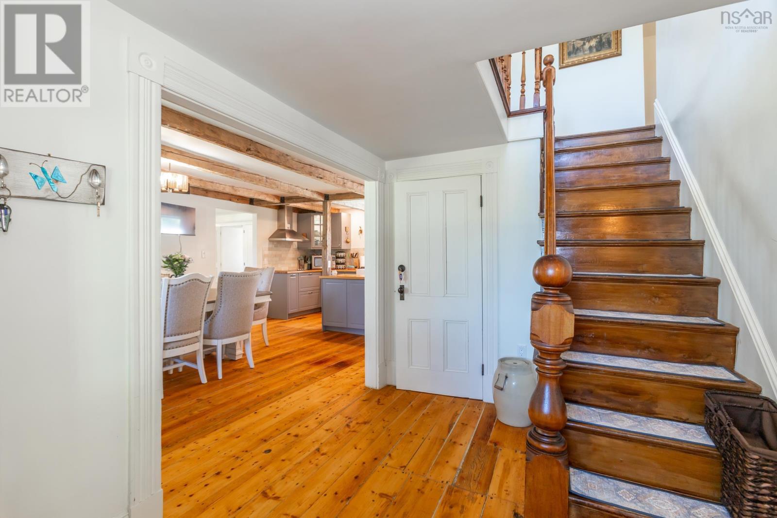Property 22 of 49 of 62 Hampton Wharf Road
