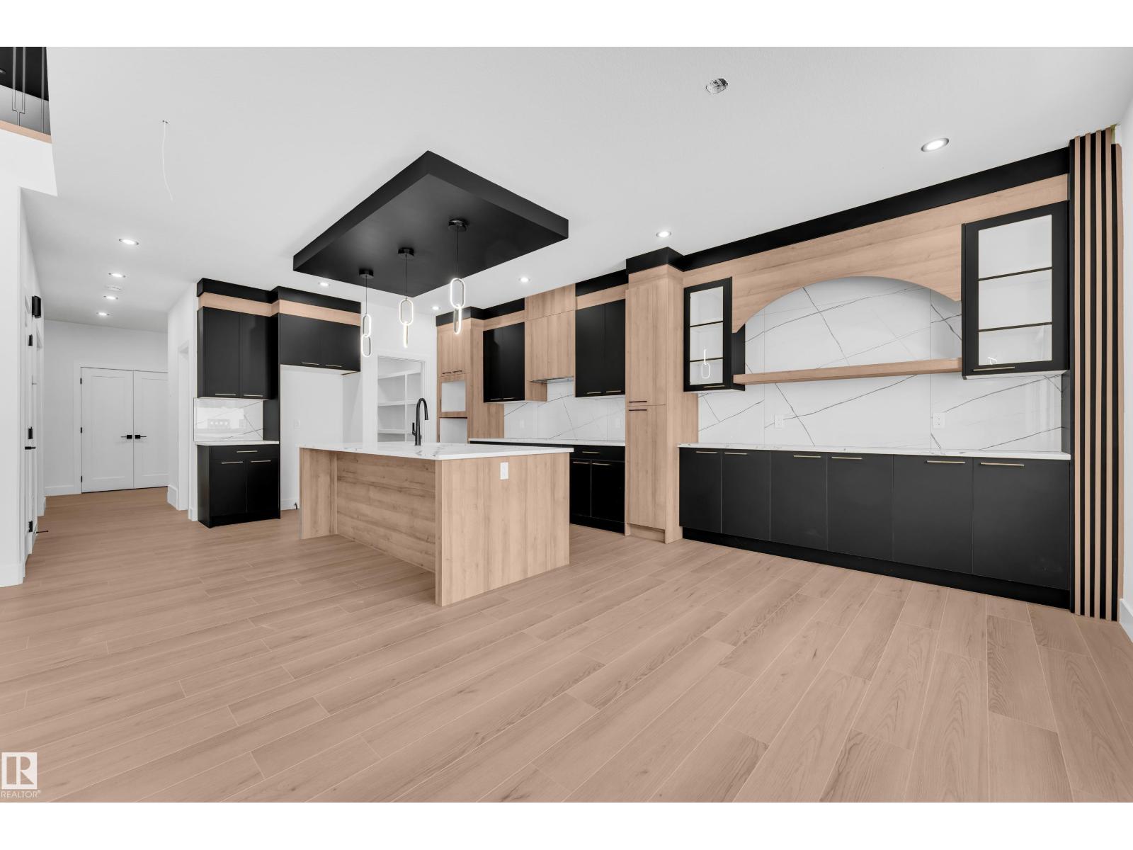 741 ASTORIA WY - Image 18