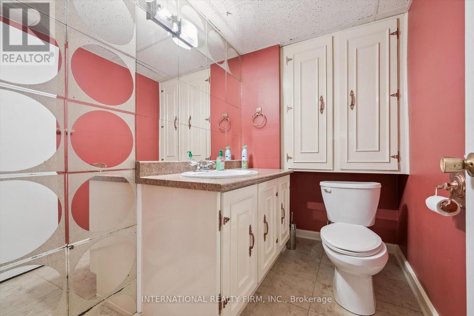 2659 CONSTABLE ROAD - 29