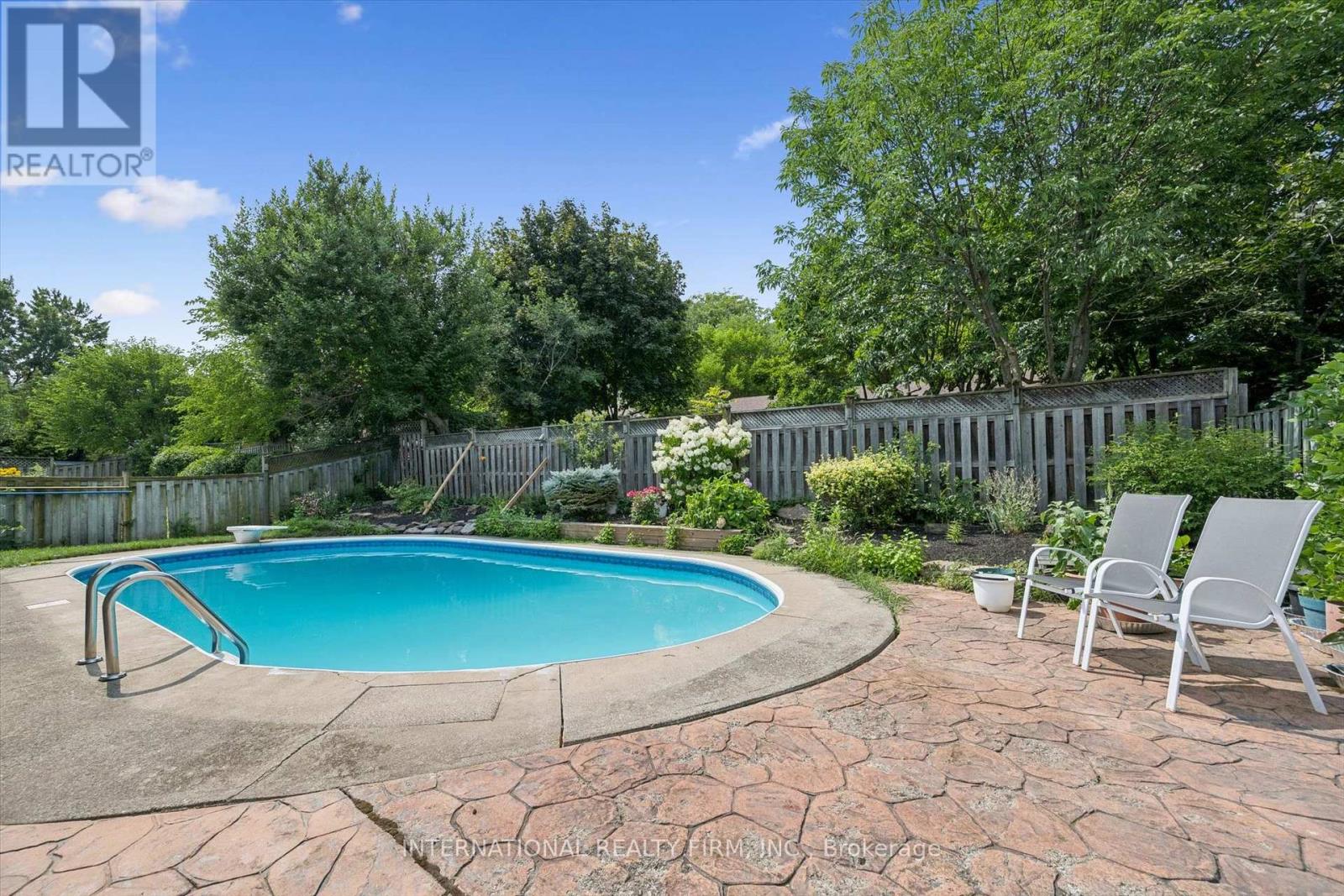 2659 CONSTABLE ROAD - 35