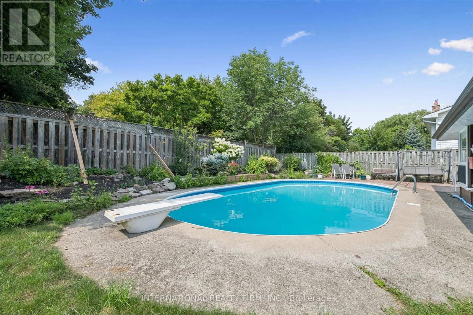 2659 CONSTABLE ROAD - 36