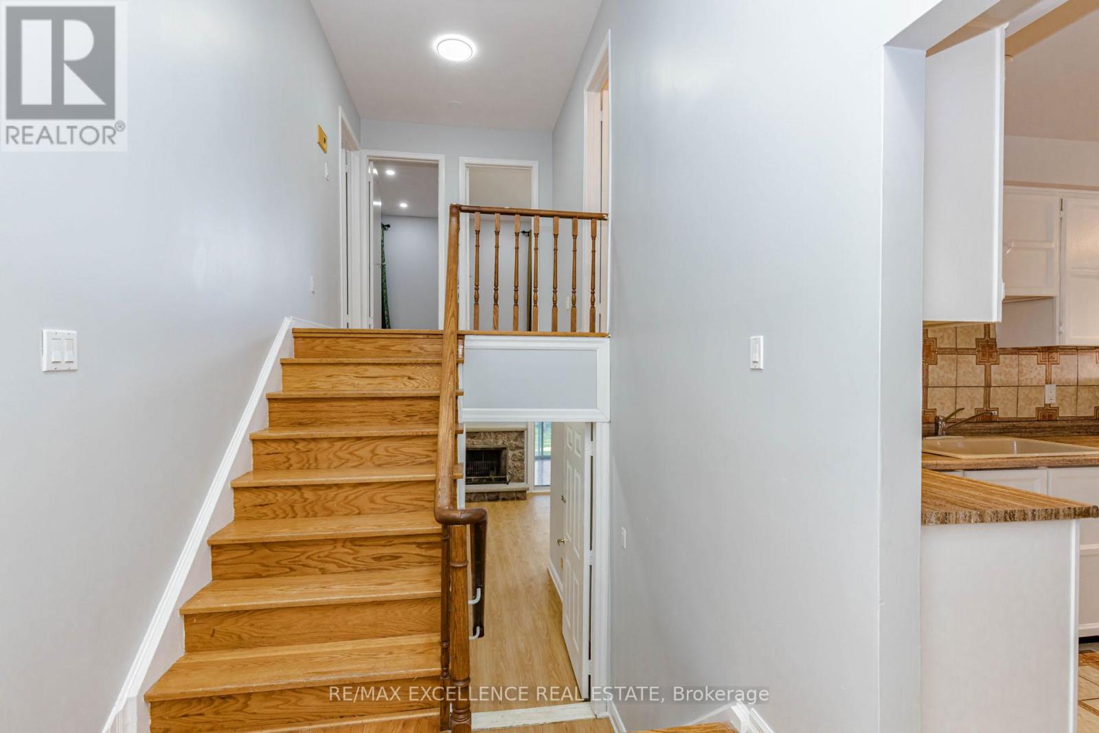 15 MAIDSTONE CRESCENT - 11