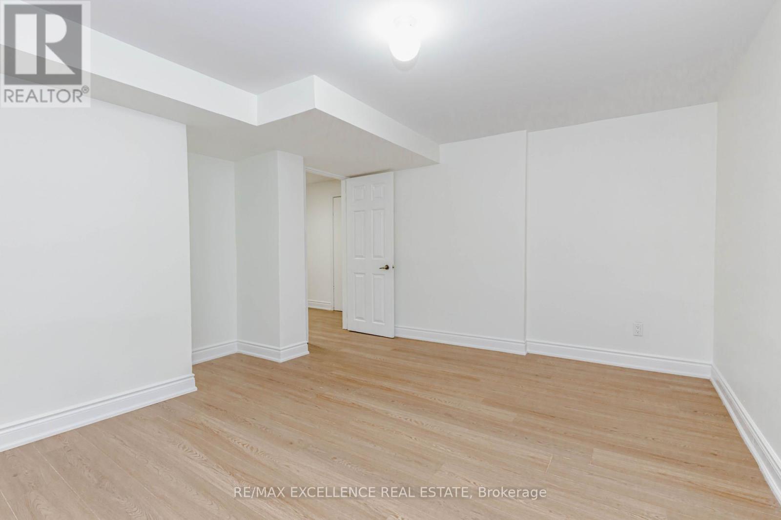 15 MAIDSTONE CRESCENT - 38