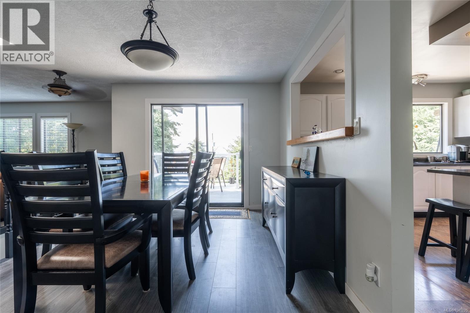 3239 Sedgwick Dr - Image 11