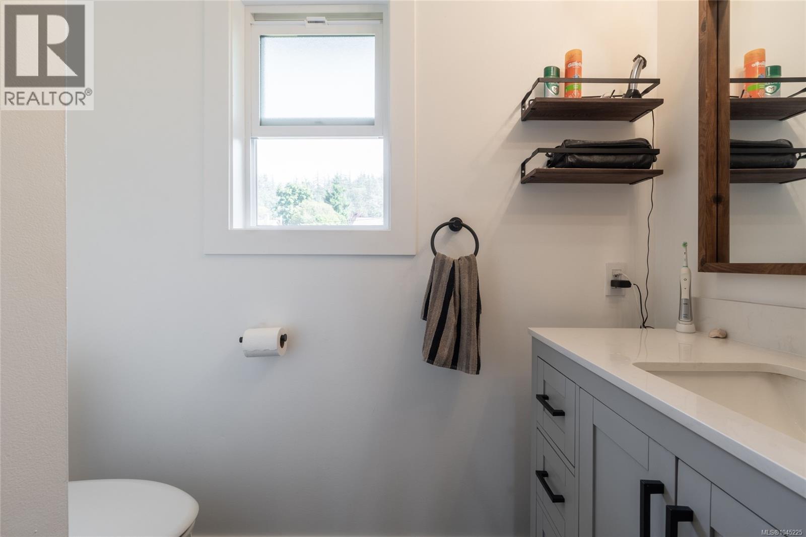 3239 Sedgwick Dr - Image 18