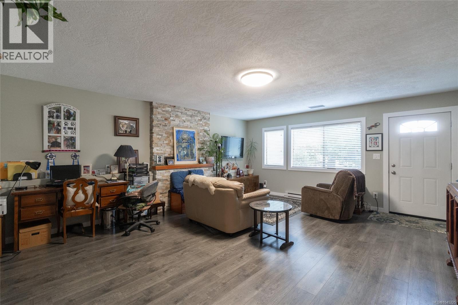 3239 Sedgwick Dr - 24