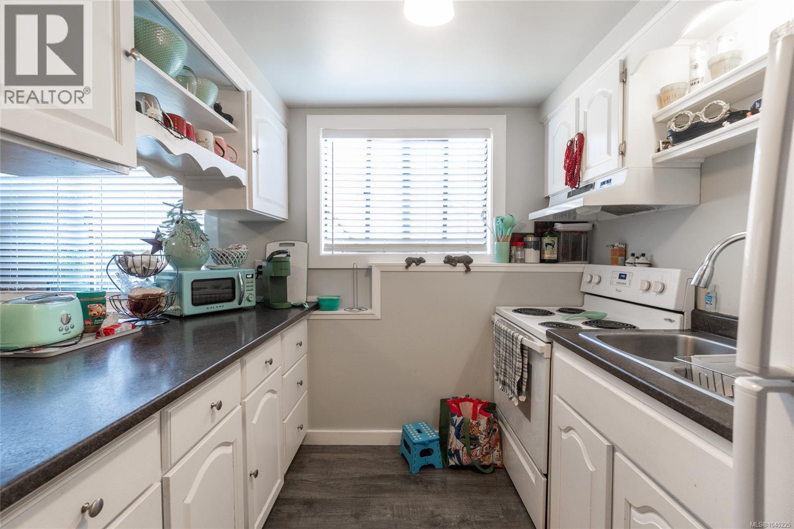 3239 Sedgwick Dr - 33