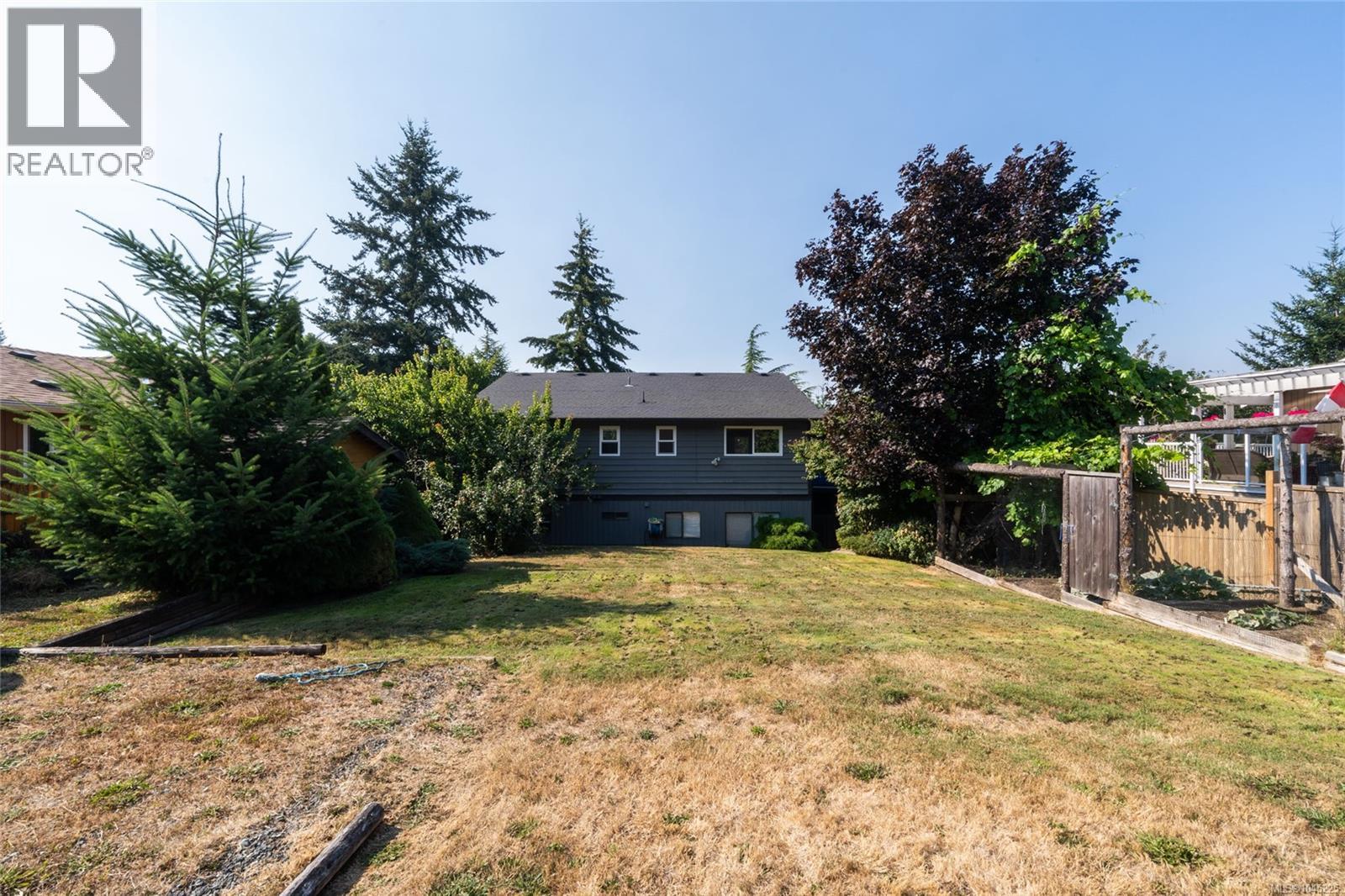 3239 Sedgwick Dr - Image 35