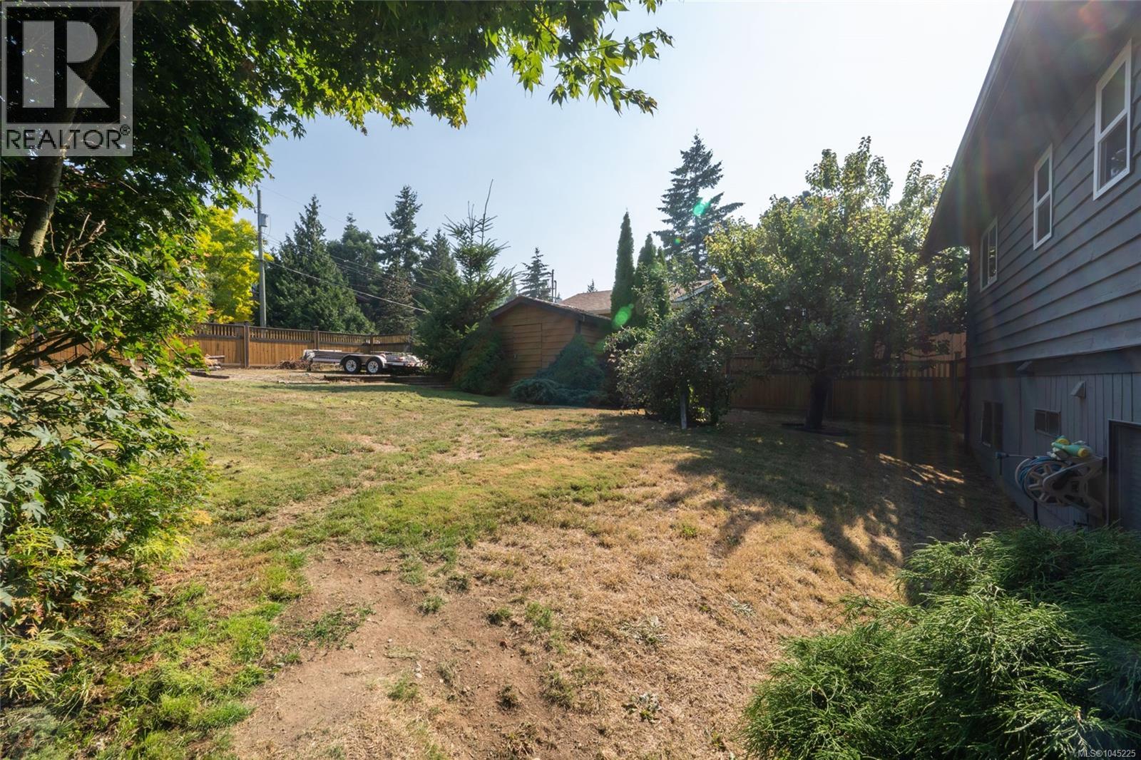 3239 Sedgwick Dr - Image 38