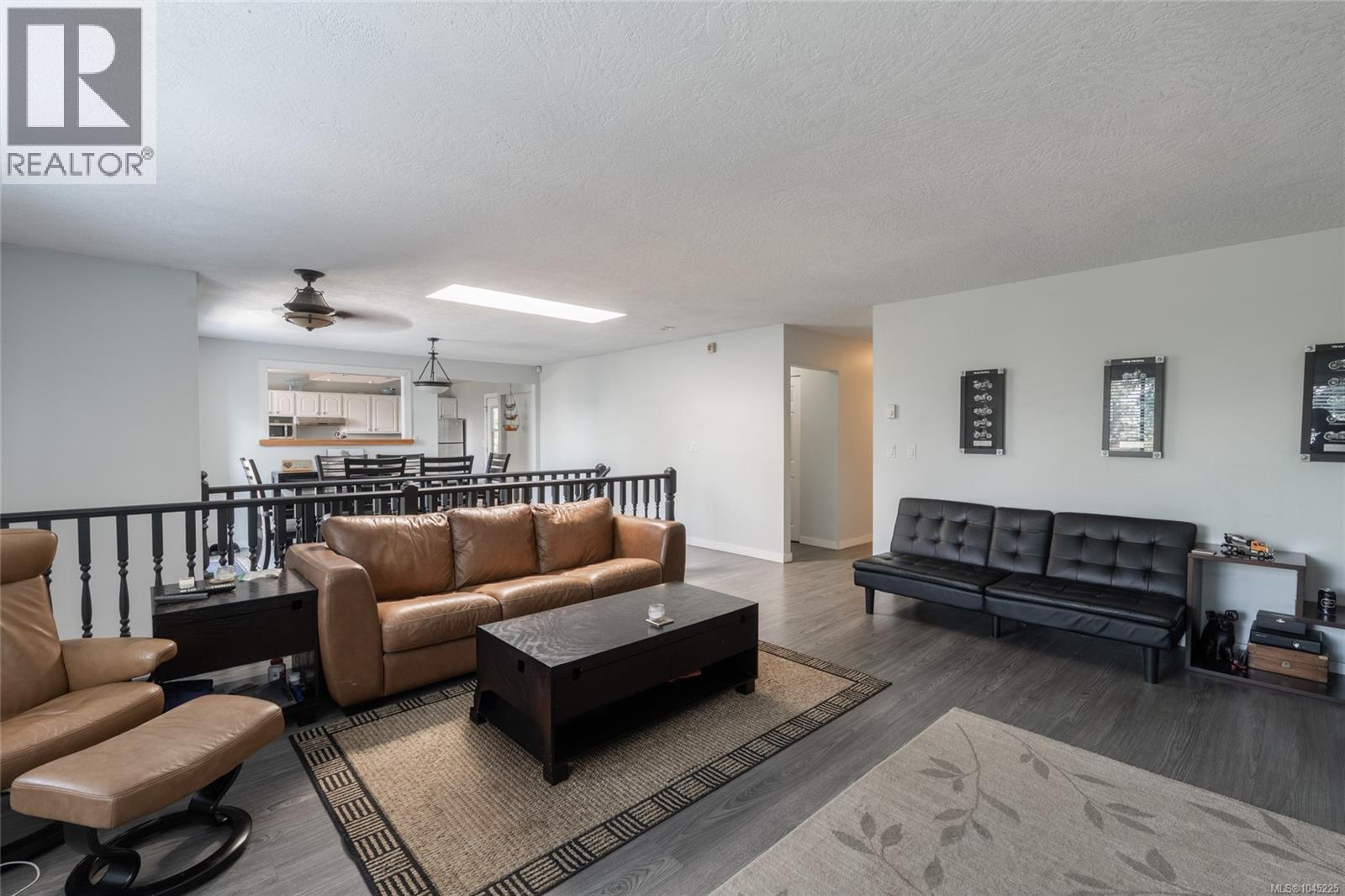 3239 Sedgwick Dr - Image 9