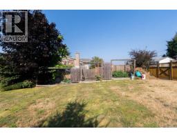 3239 Sedgwick Dr, Colwood, BC V9C3K2 Photo 37