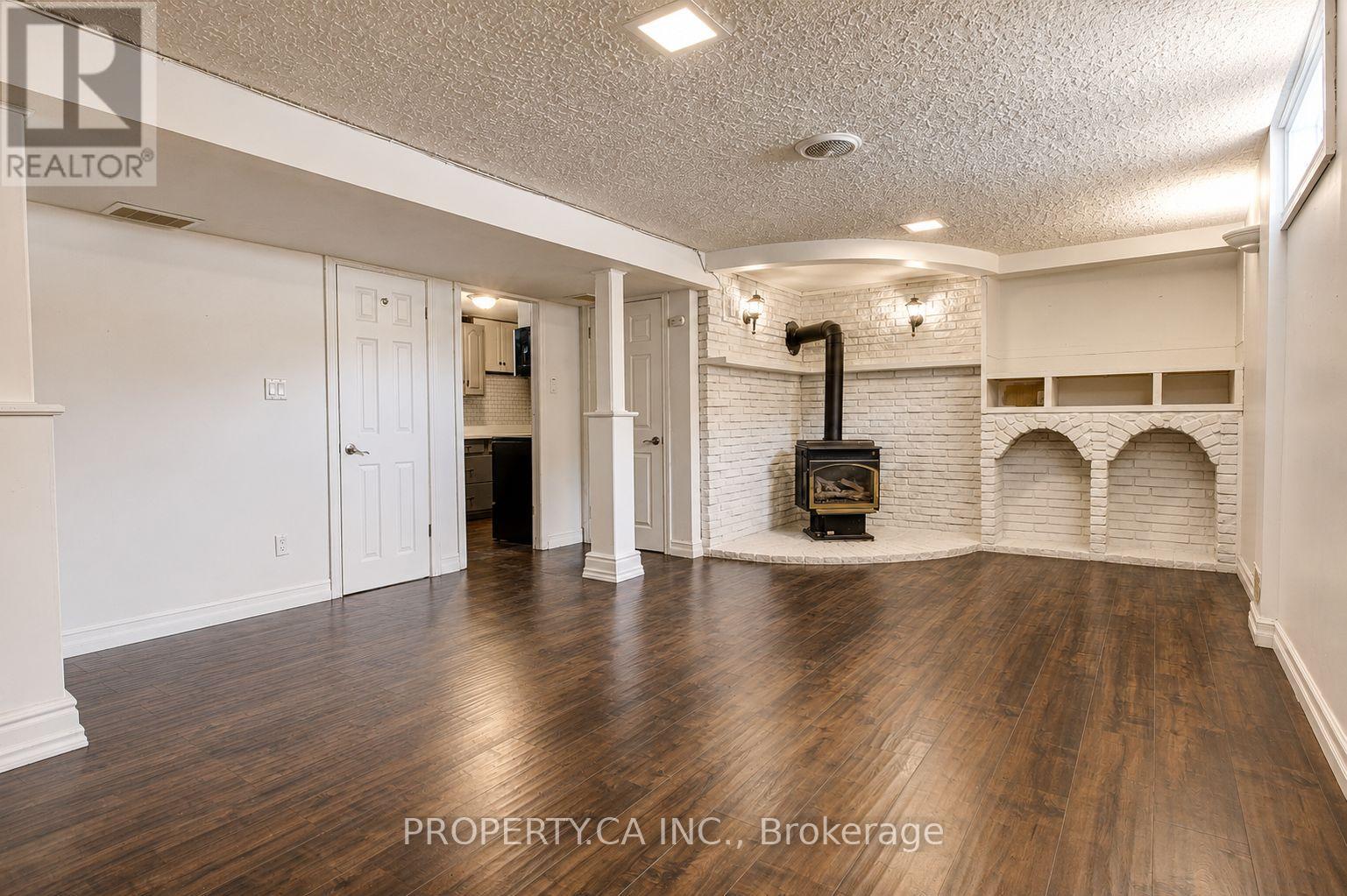 LOWER - 71 HIGHPARK AVENUE — photo 2