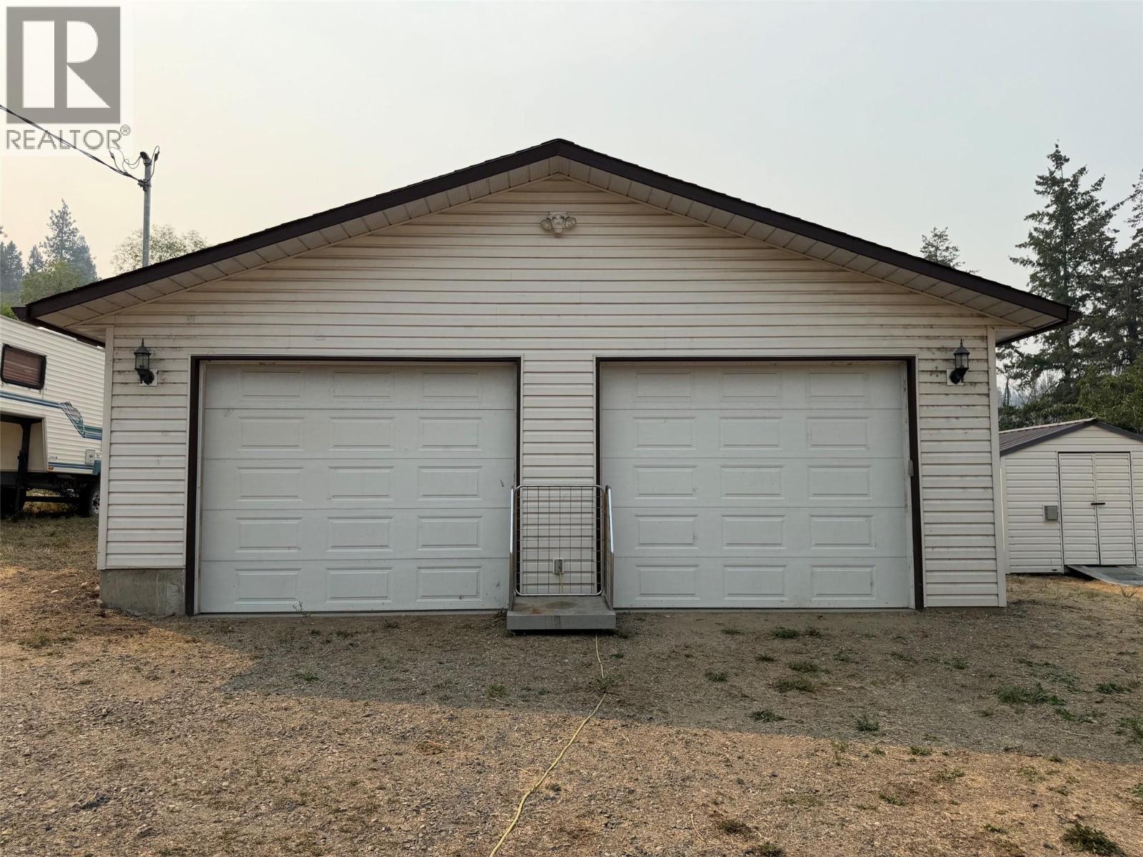 2000 Hollywood Road South, Kelowna