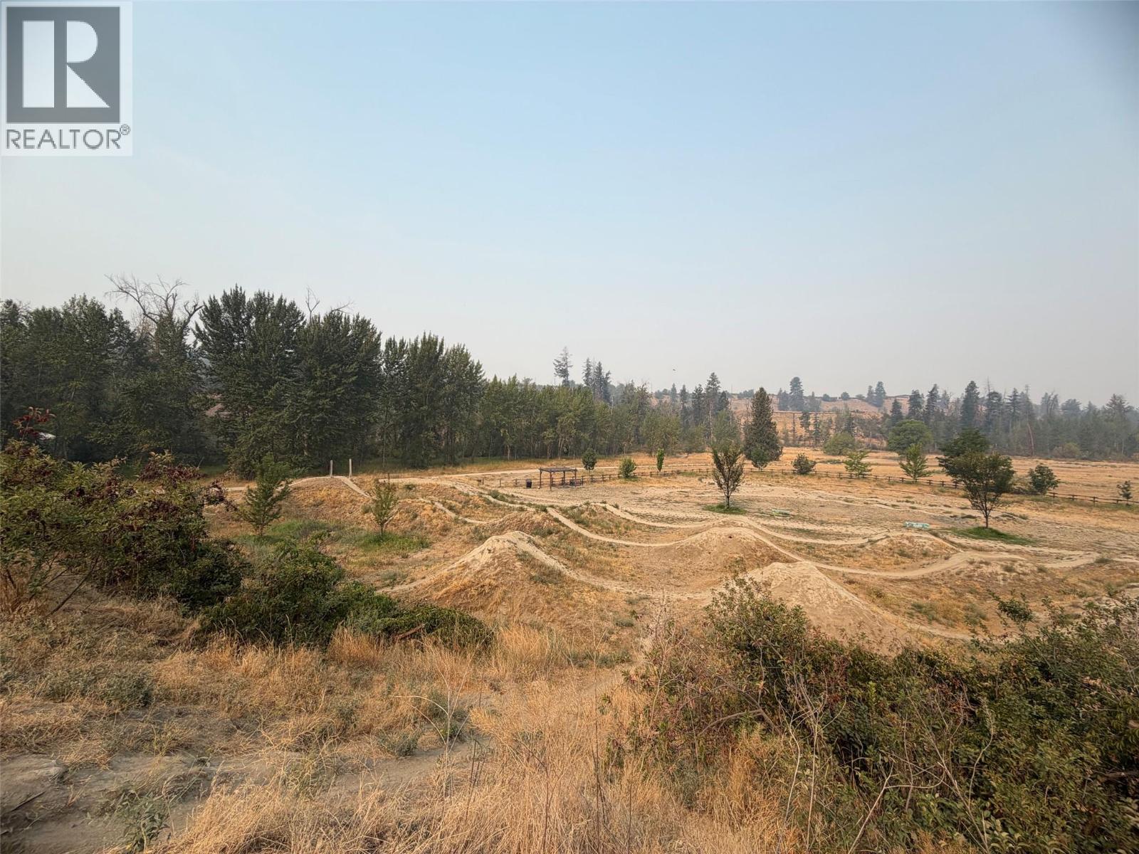  2000 Hollywood Road South, Kelowna