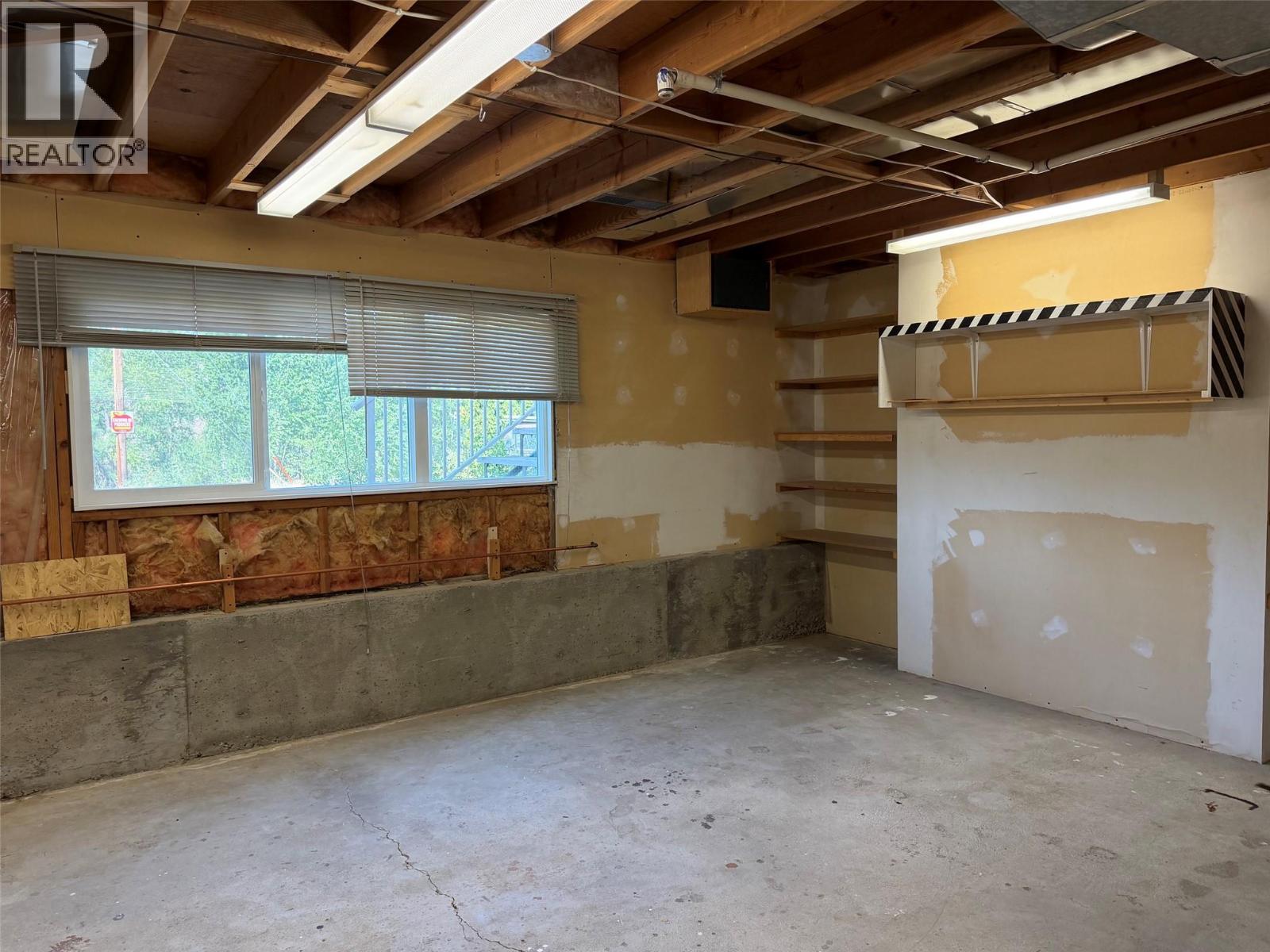  2000 Hollywood Road South, Kelowna