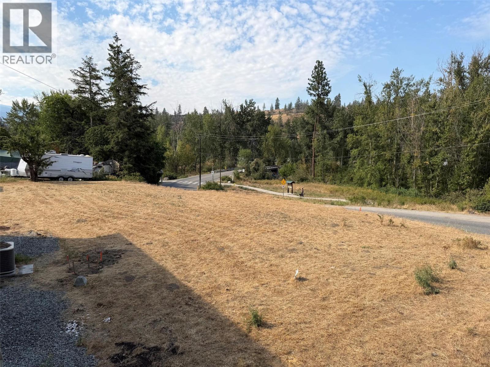  2000 Hollywood Road South, Kelowna