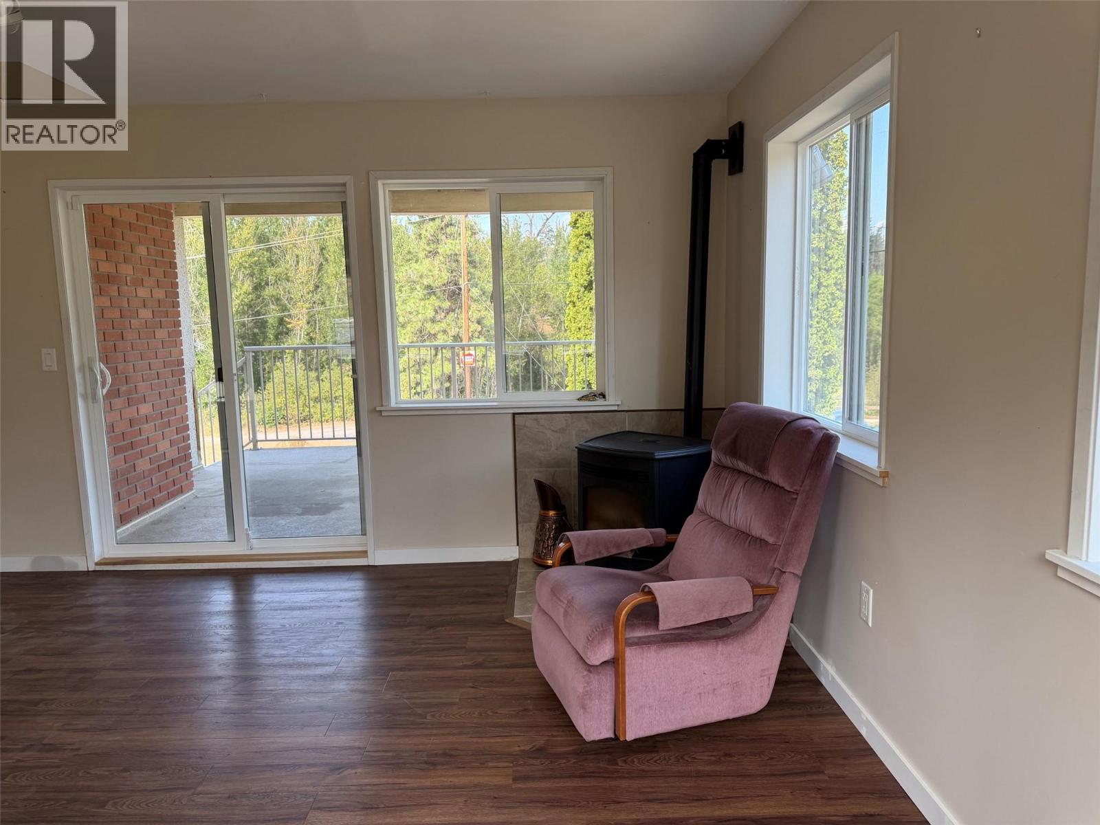 2000 Hollywood Road South, Kelowna