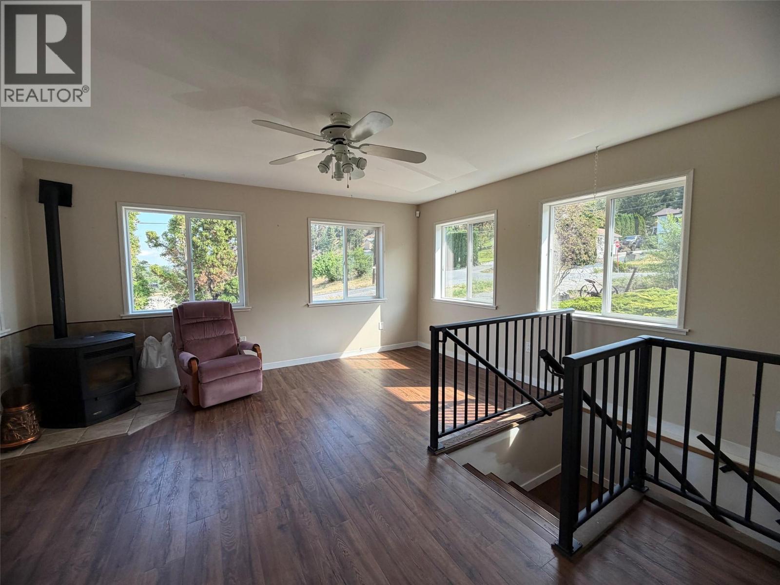  2000 Hollywood Road South, Kelowna