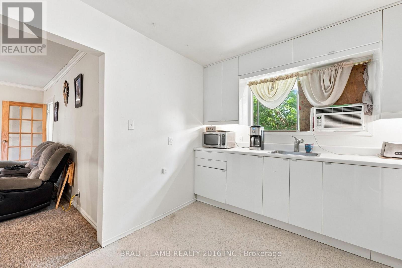 21153 DALTON ROAD - Image 12