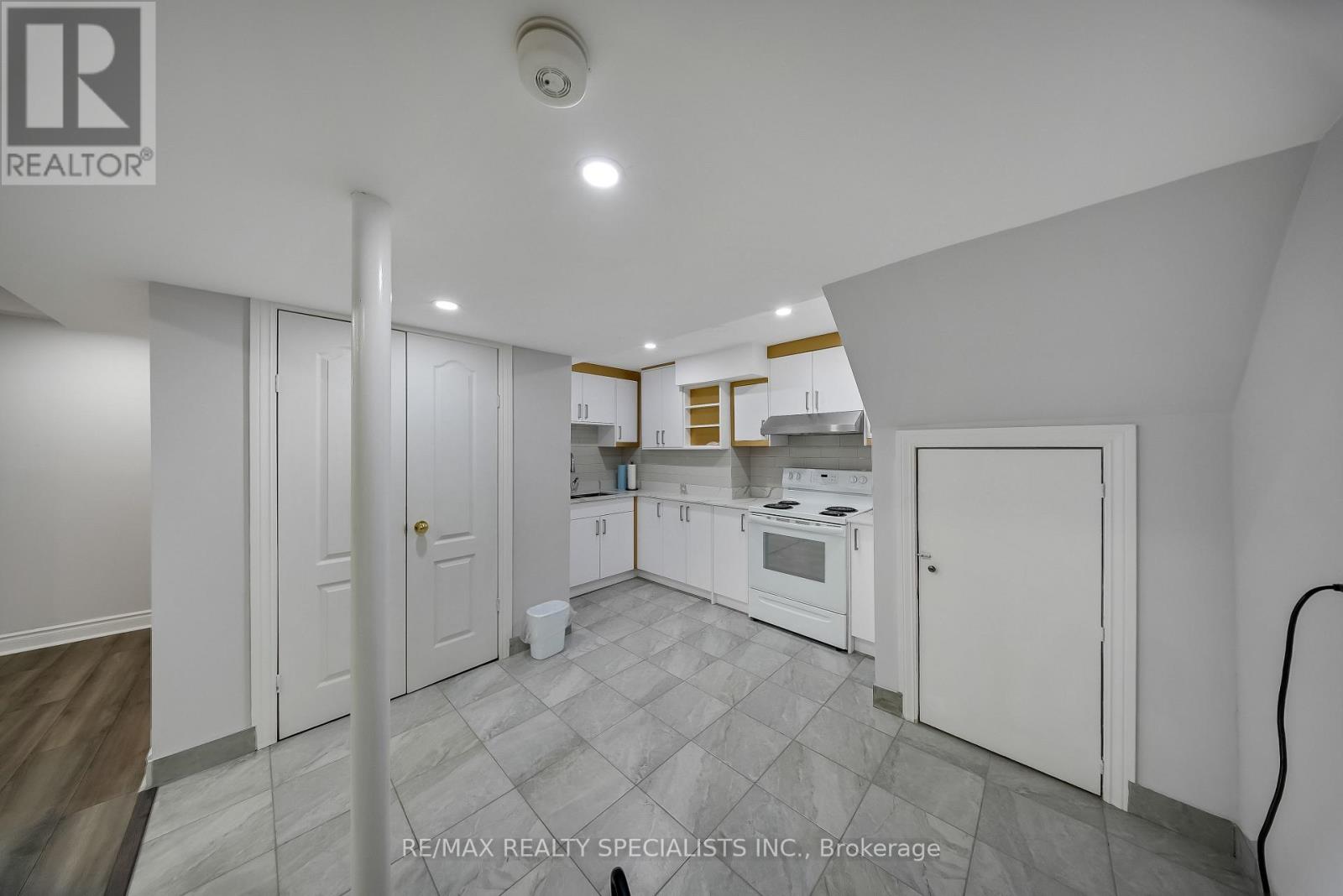 63 BLUE SPRUCE STREET - 30