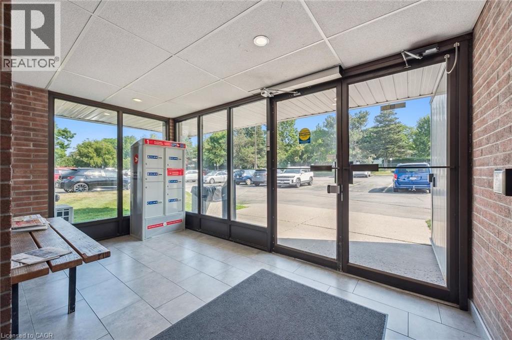 #404 65 SILVERCREEK Parkway N - 4