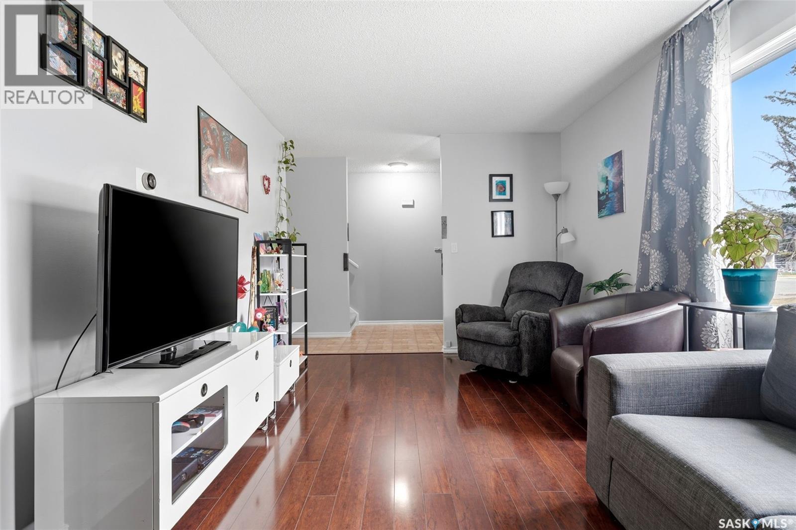#4168 Castle ROAD - 5