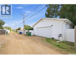 1434 Hochelaga Street W, Moose Jaw, SK S6H6G5 Photo 24