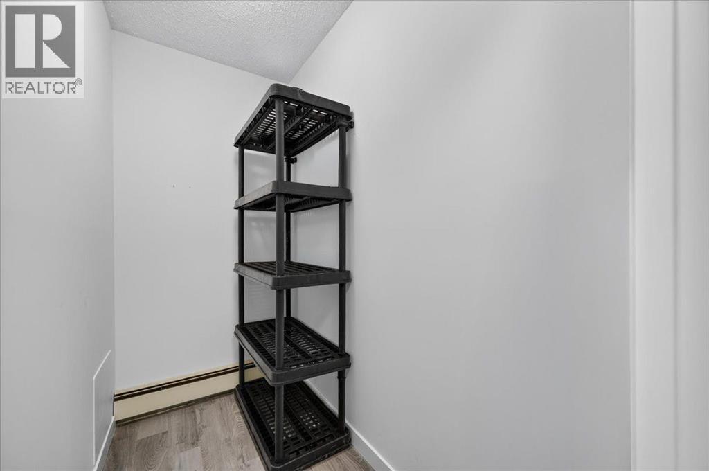 4001 49 Street Northwest - Photo 24