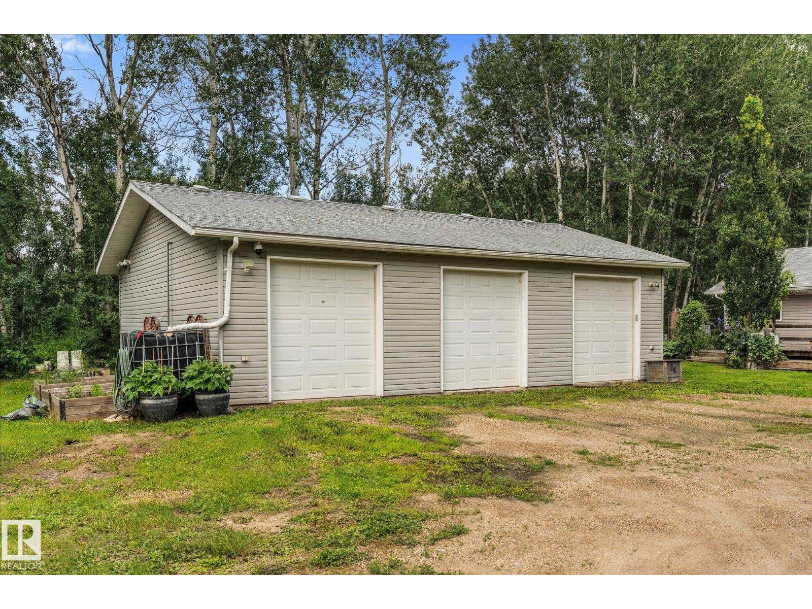 #20 52414 RGE ROAD 30 - 57