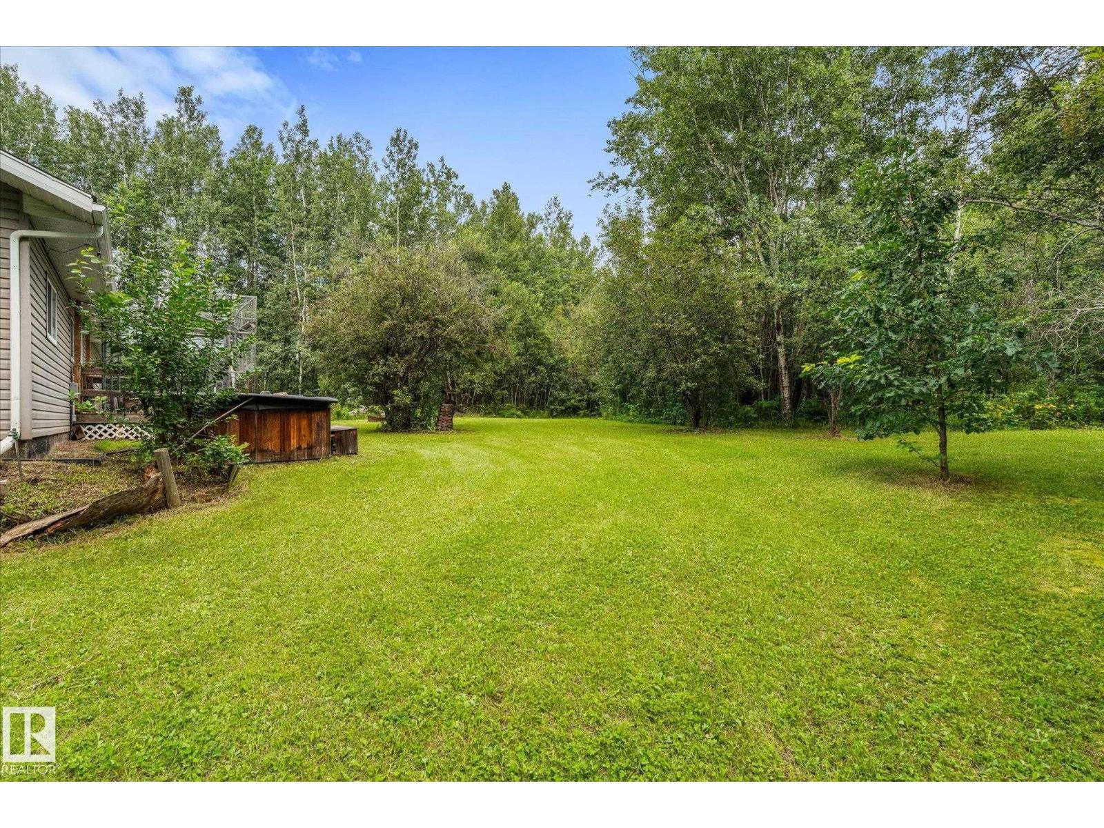 #20 52414 RGE ROAD 30 - 58
