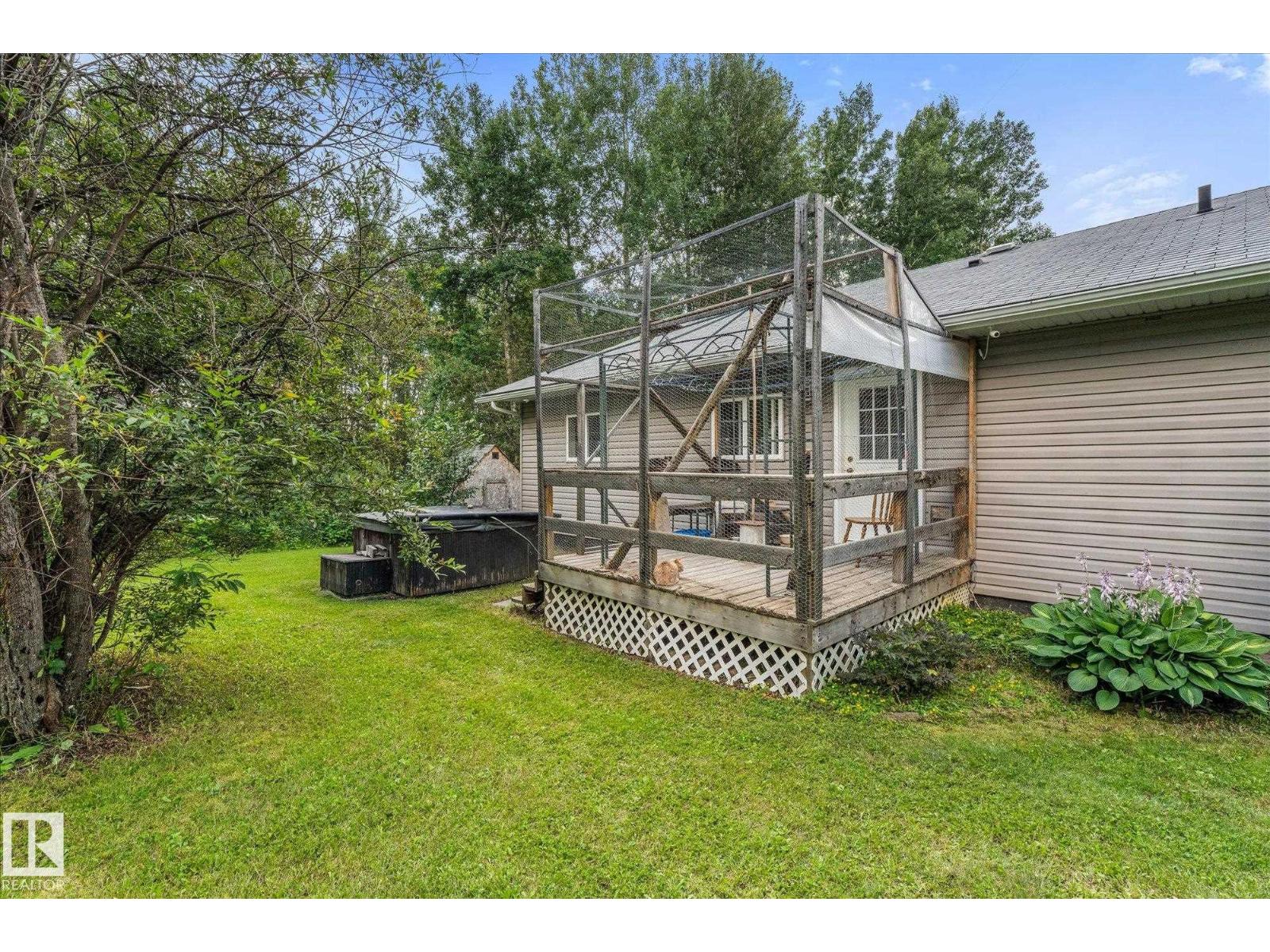 #20 52414 RGE ROAD 30 - 68
