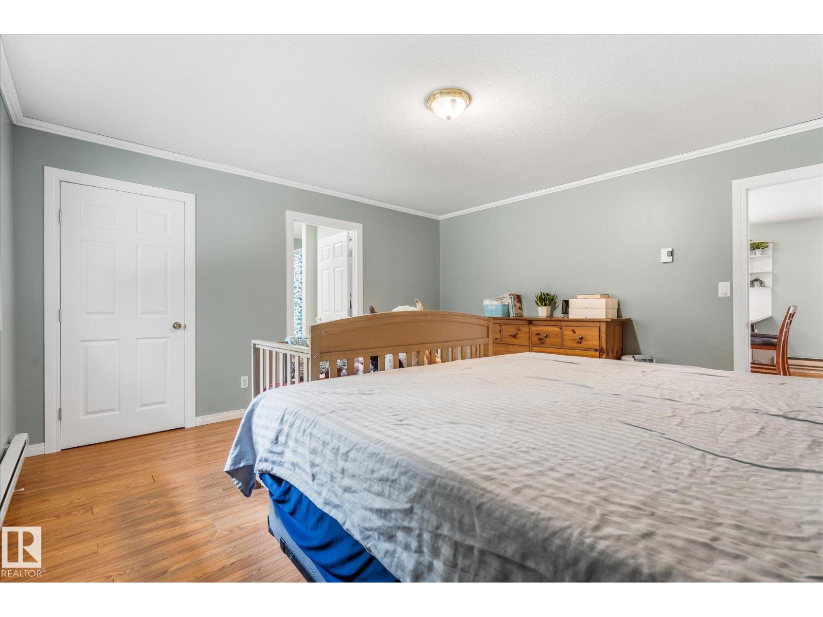 #20 52414 RGE ROAD 30 - 22